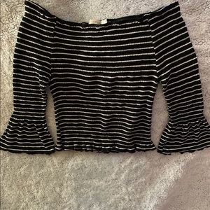 Black/ white top
